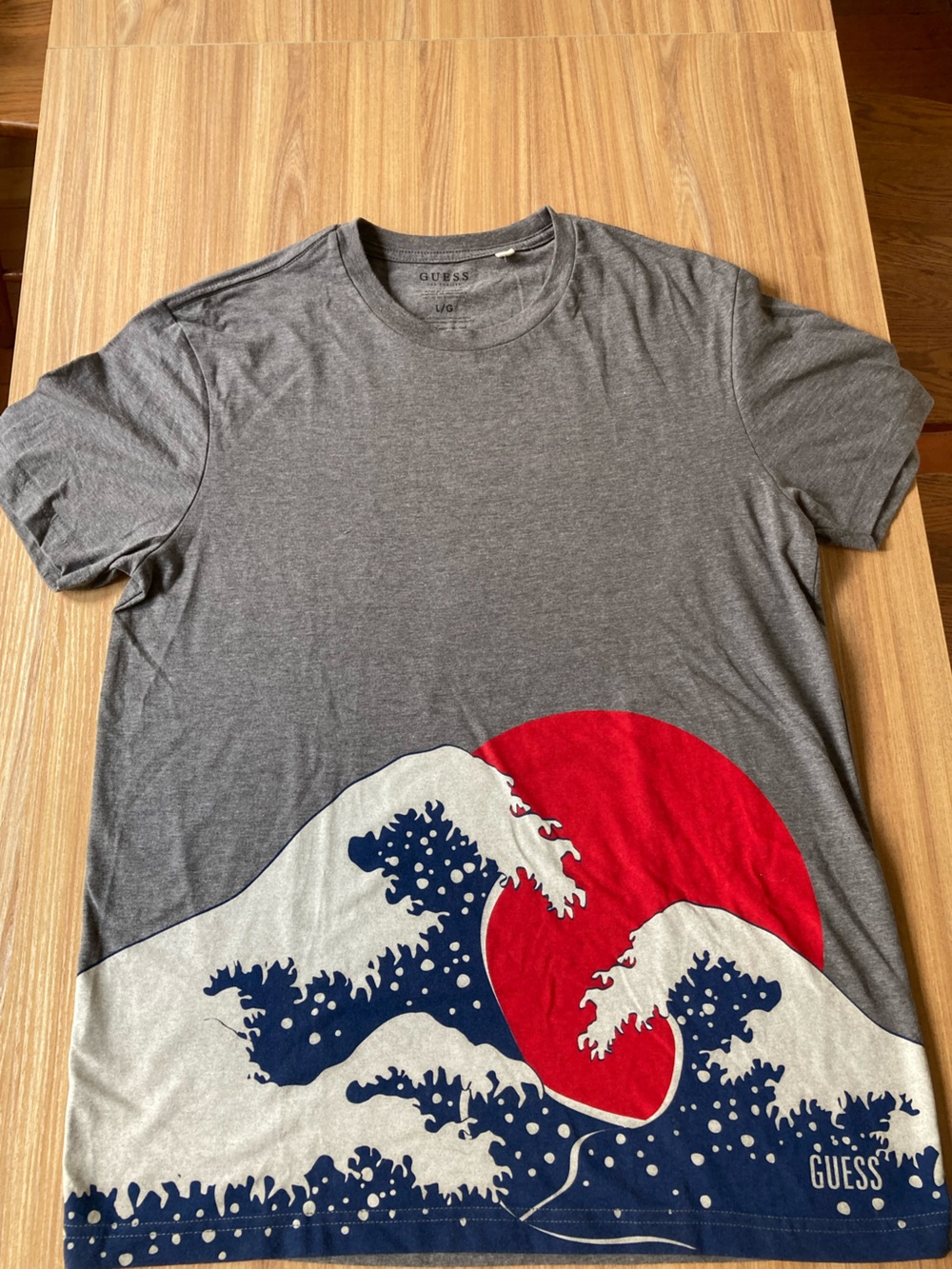Special Edition Hokusai T-shirt - Guess Los Angeles